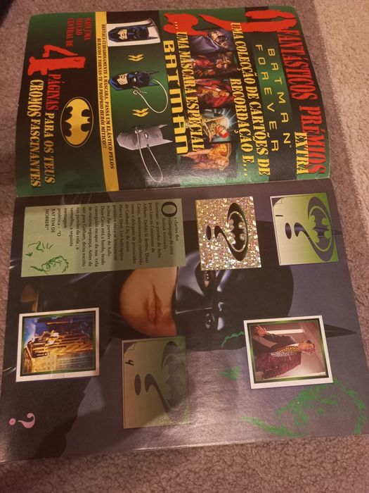 Caderneta Batman Forever incompleta
