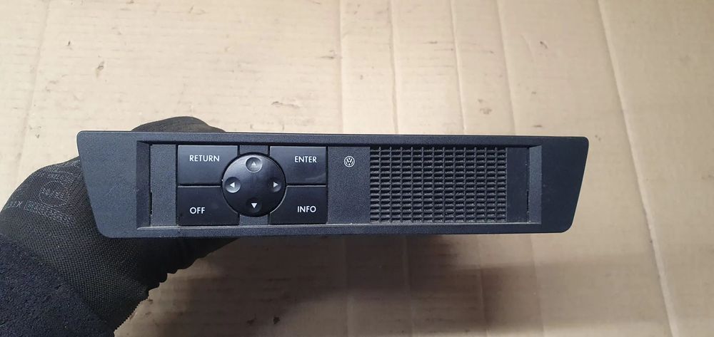 Panel sterowania nawigacji NAVI VW Passat B5 3B0919885A