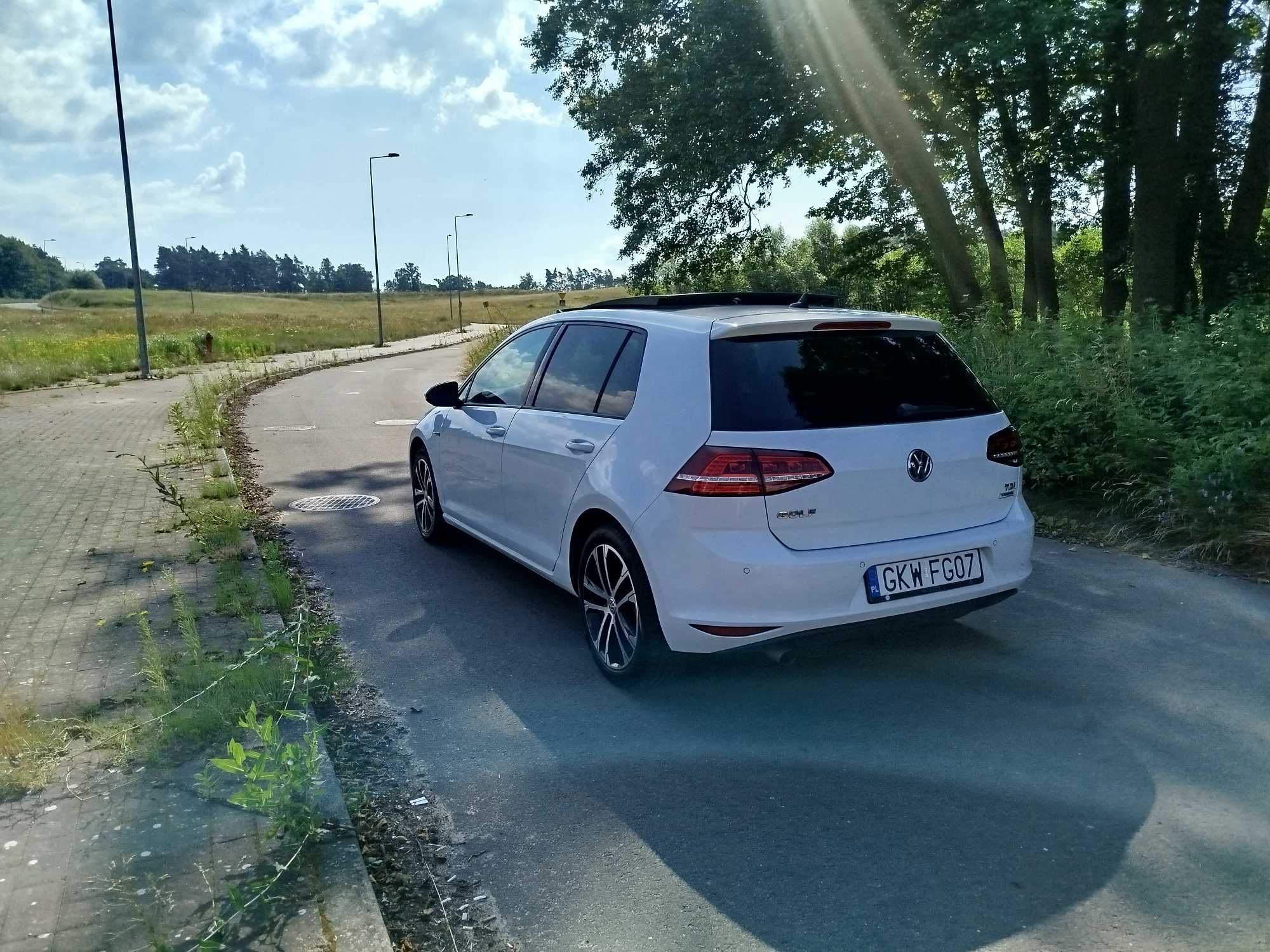 VW Golf 7 1.6 TDI Automat Ledy Bezwypadkowy Szklany Dach zadbany