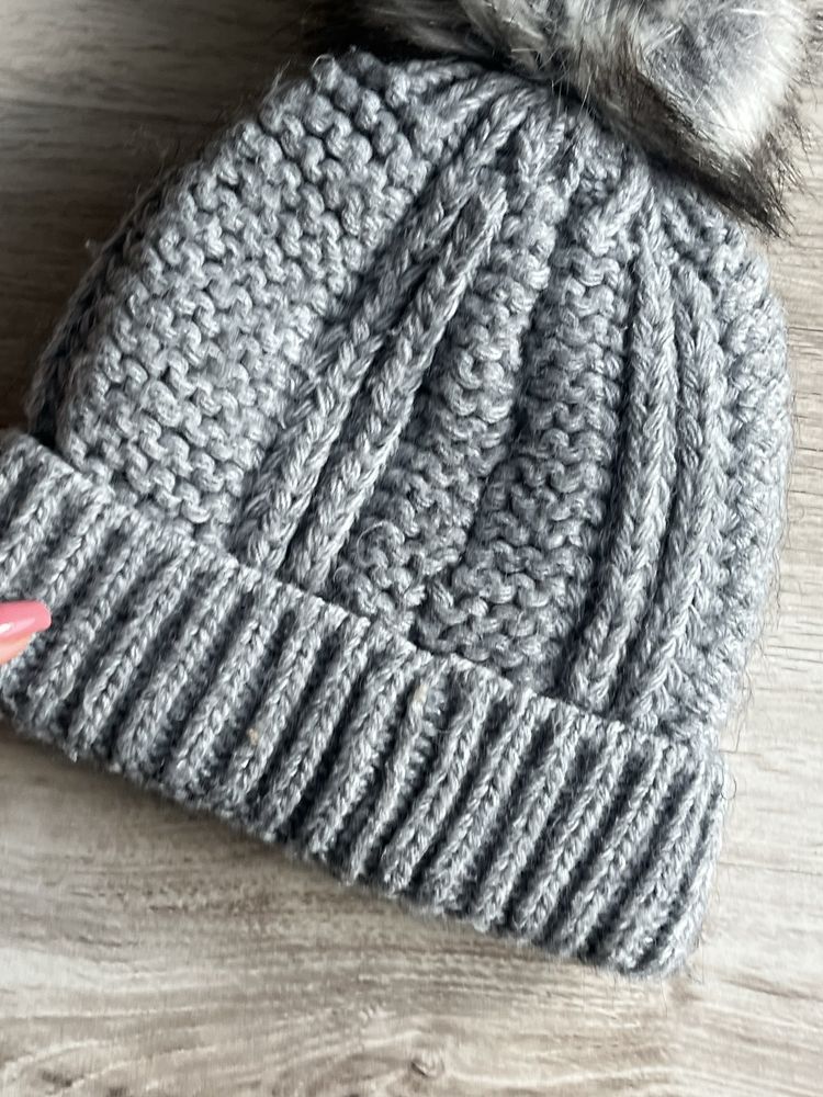 Michael Kors czapka pompon szara