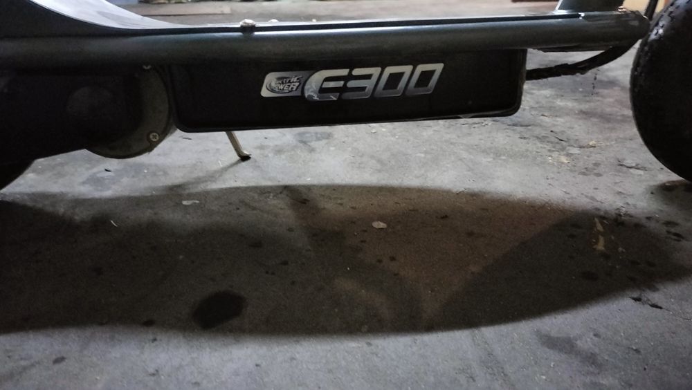 Hulajnoga razor e300