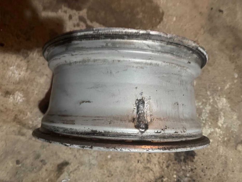 Оригінальні диски R17 Mazda 6 (2 шт) під відновлення чи для запаски.