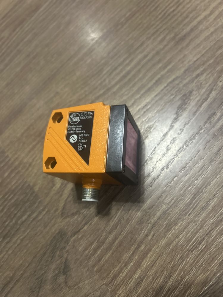 Оптичний датчик вимірювання відстані O1D106, O1DLF3KG ifm