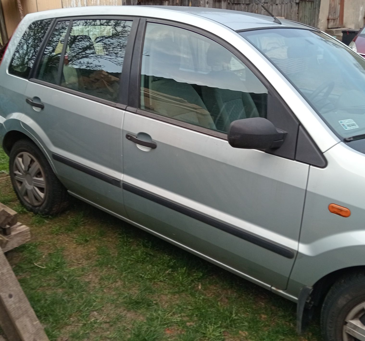 Ford fusion 1,4 2004 benzyna