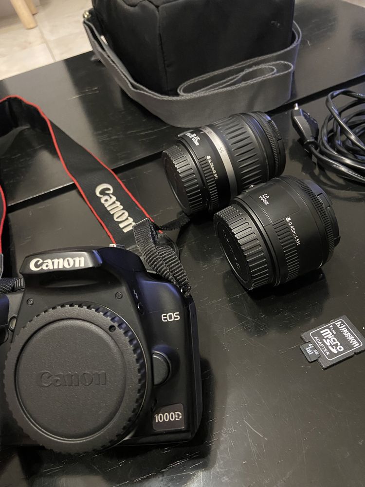 Canon EOS 1000D + extras (sem caixa)