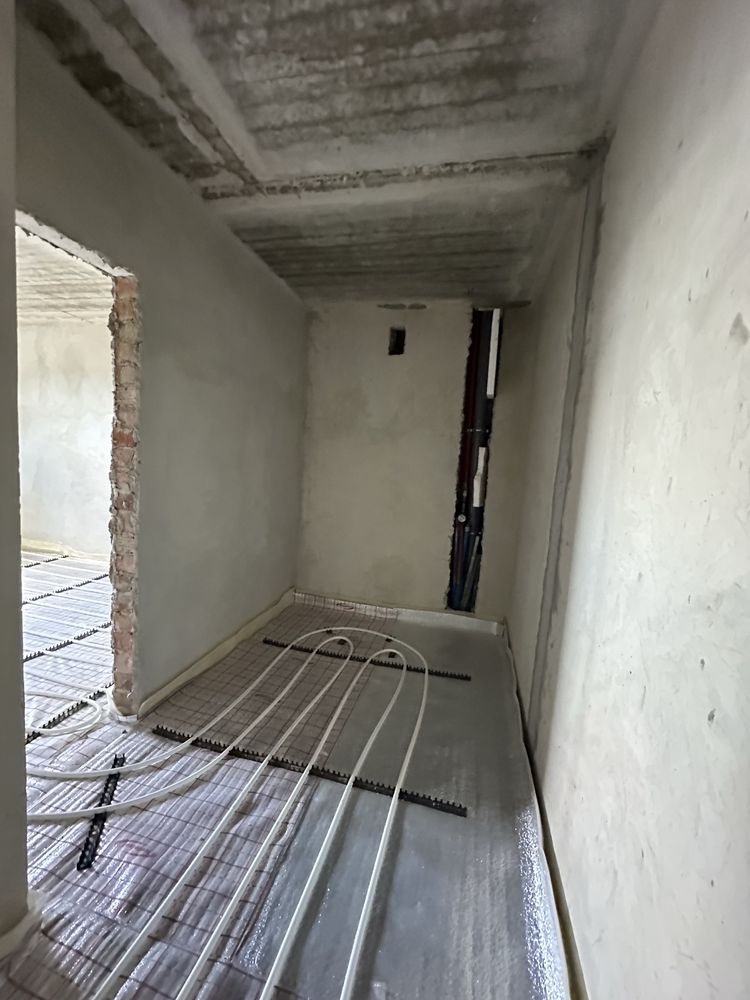 1 кімнатна велика 60м2 зданий будинок