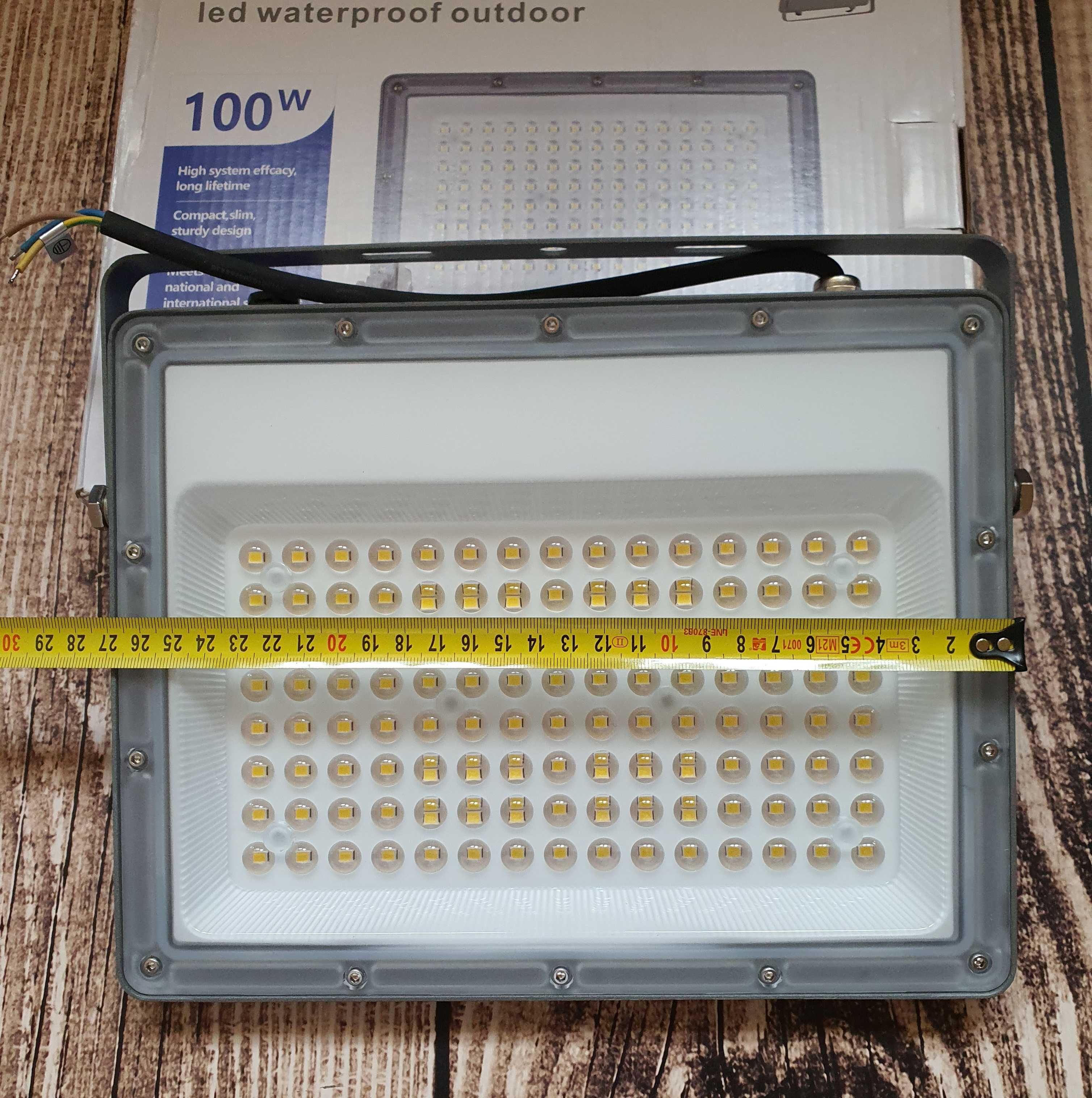 Reflektor LED zewnętrzny 100 W, 10000 lm