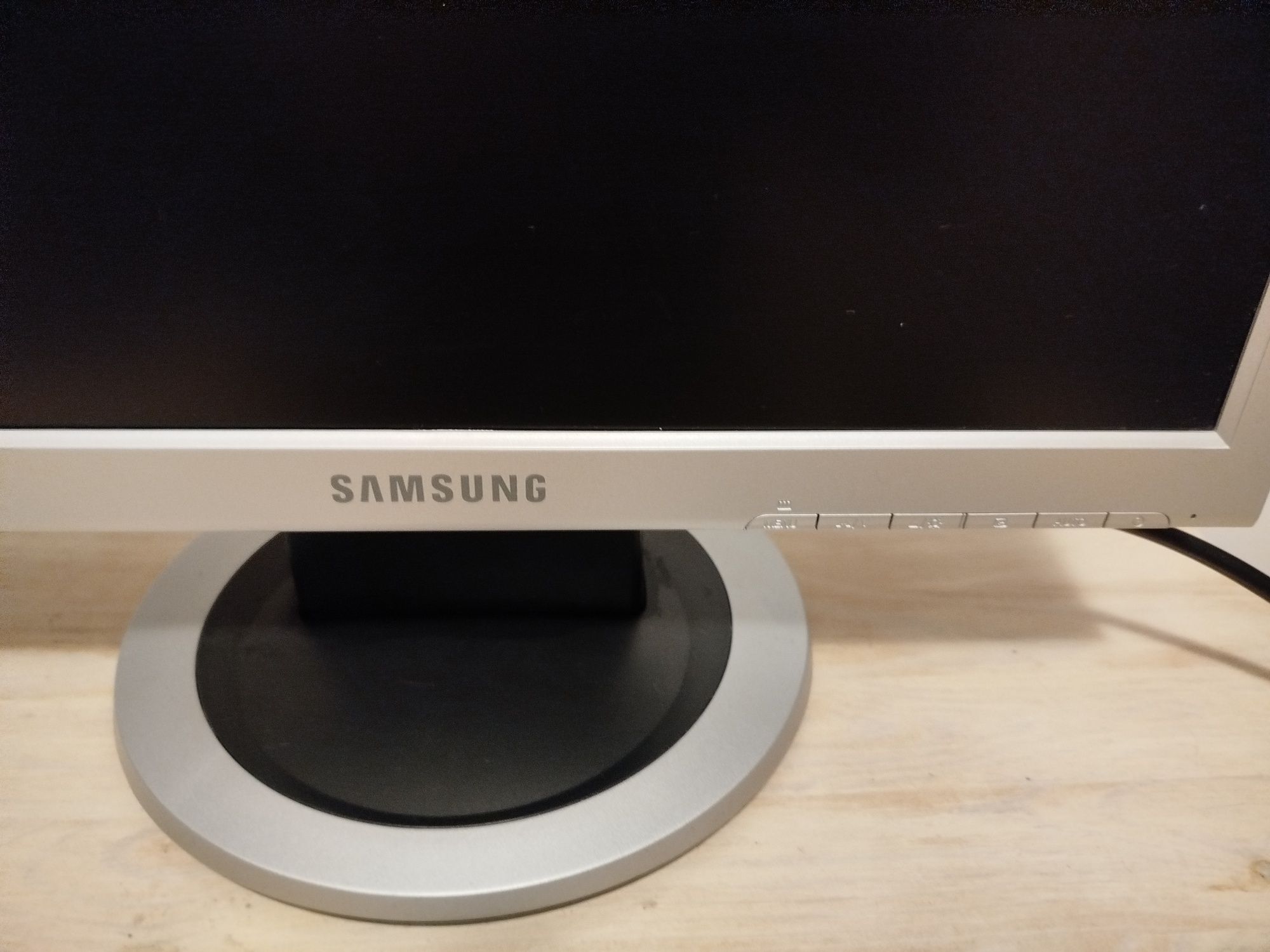 Monitor Samsung 920N
