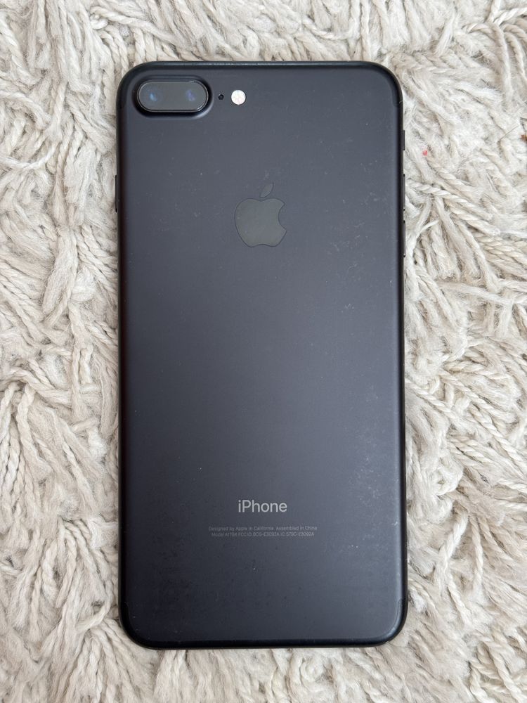 Продам iPhone 7 plus 128 ГБ  у відмінному стані