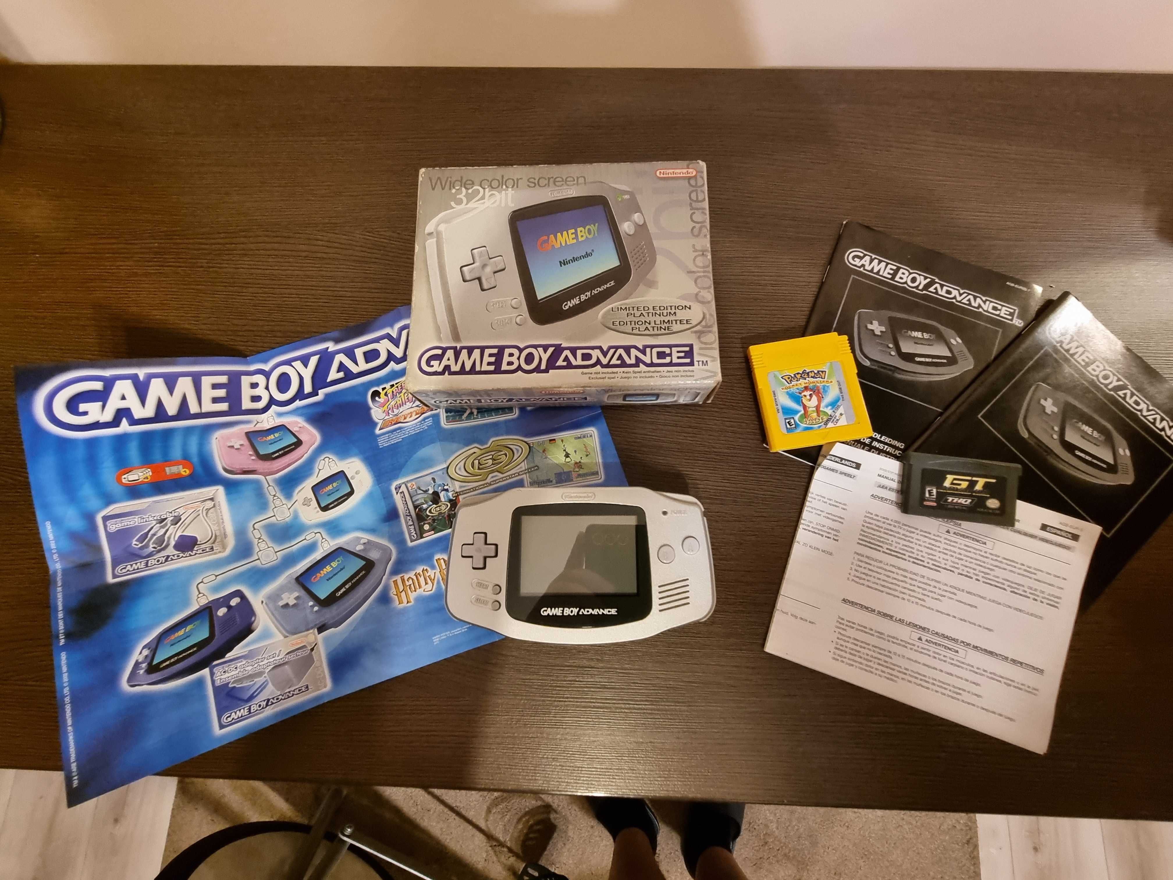 Konsola Game Boy Advance limited edition platinum