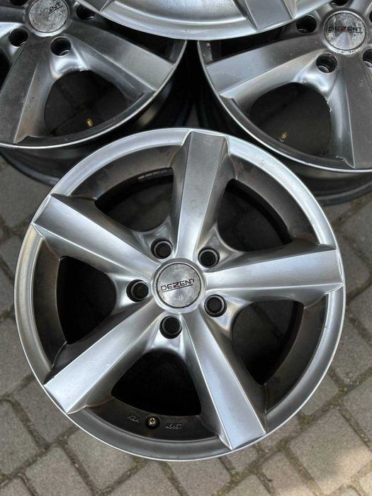 Диски Dezent  5*114.3 + шини  R16 225/55