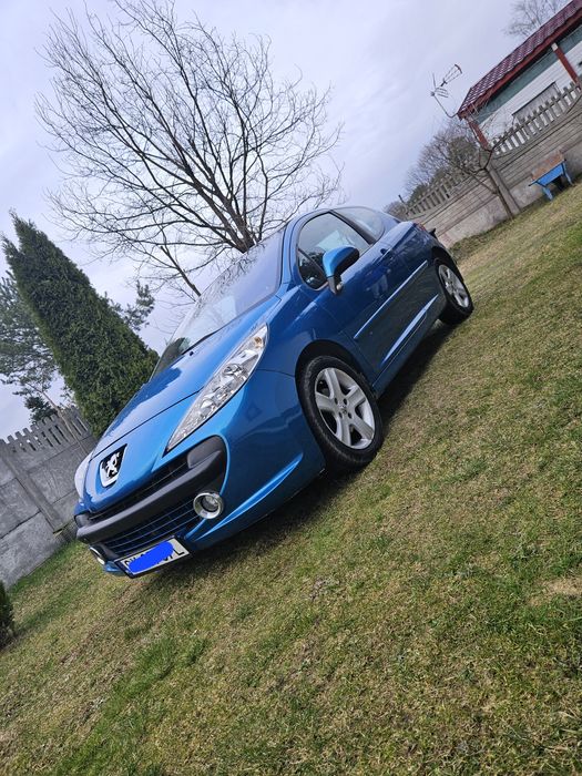 Peugeot 207 1.6 HDI 90KM 2008 panorama