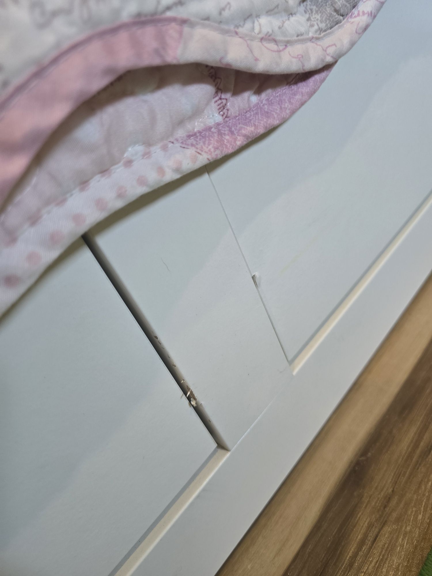 Cama  com arrumação Ikea