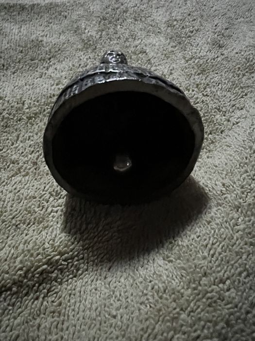 Boneca com sino (sineta) muito antiga