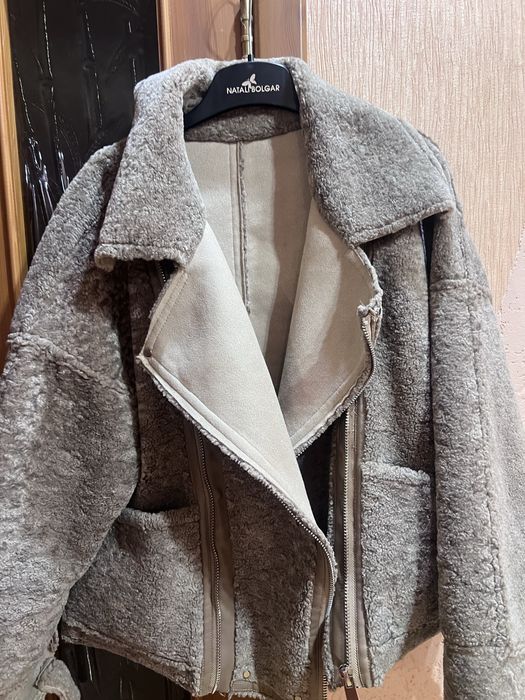 Стильная дубленка искуственная , модная весна осень .