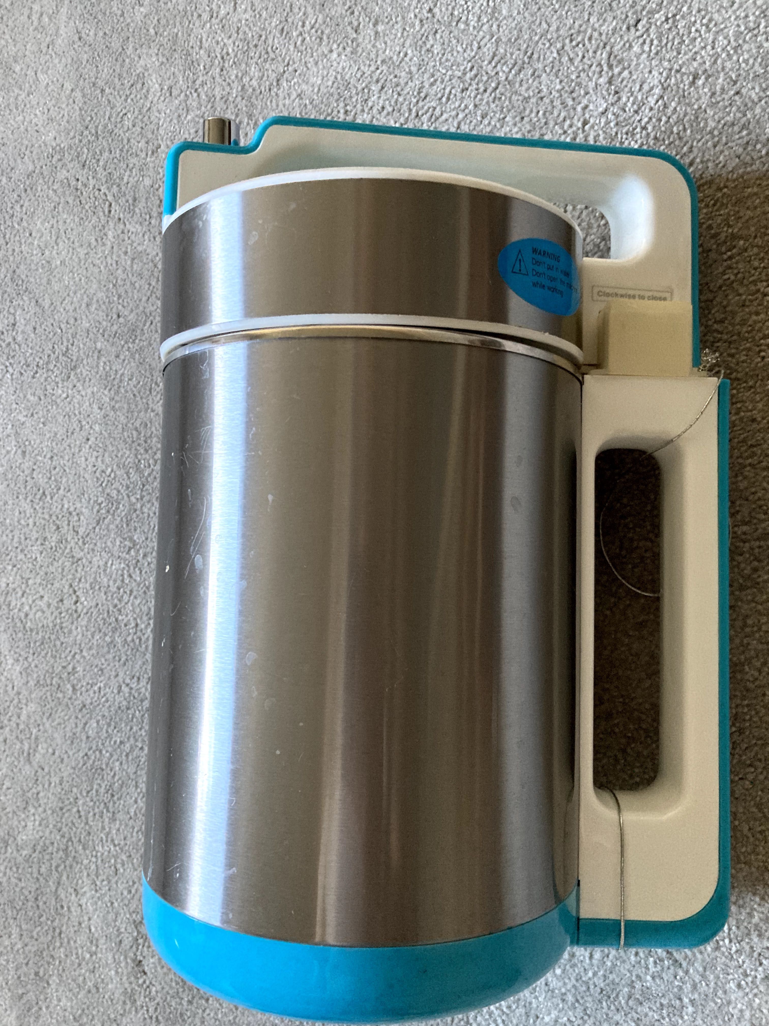 Máquina de preparação de bebidas vegetais