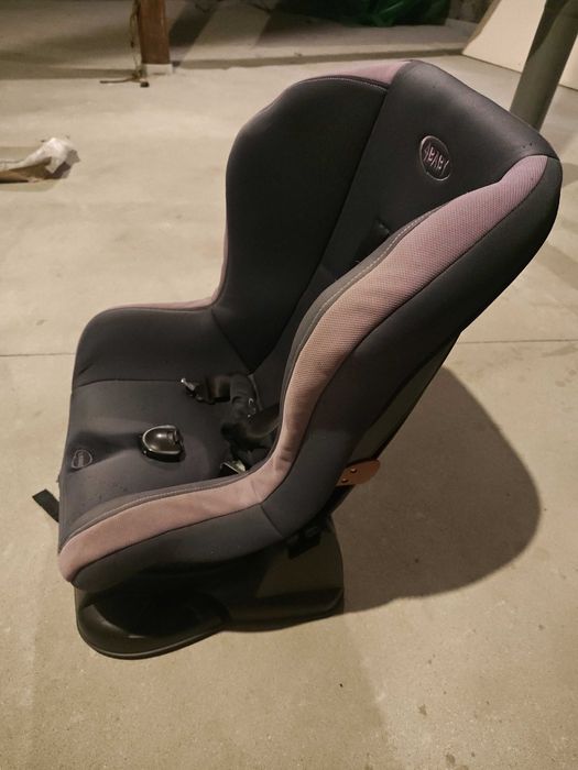 Fotelik samochodowy dla dziecka