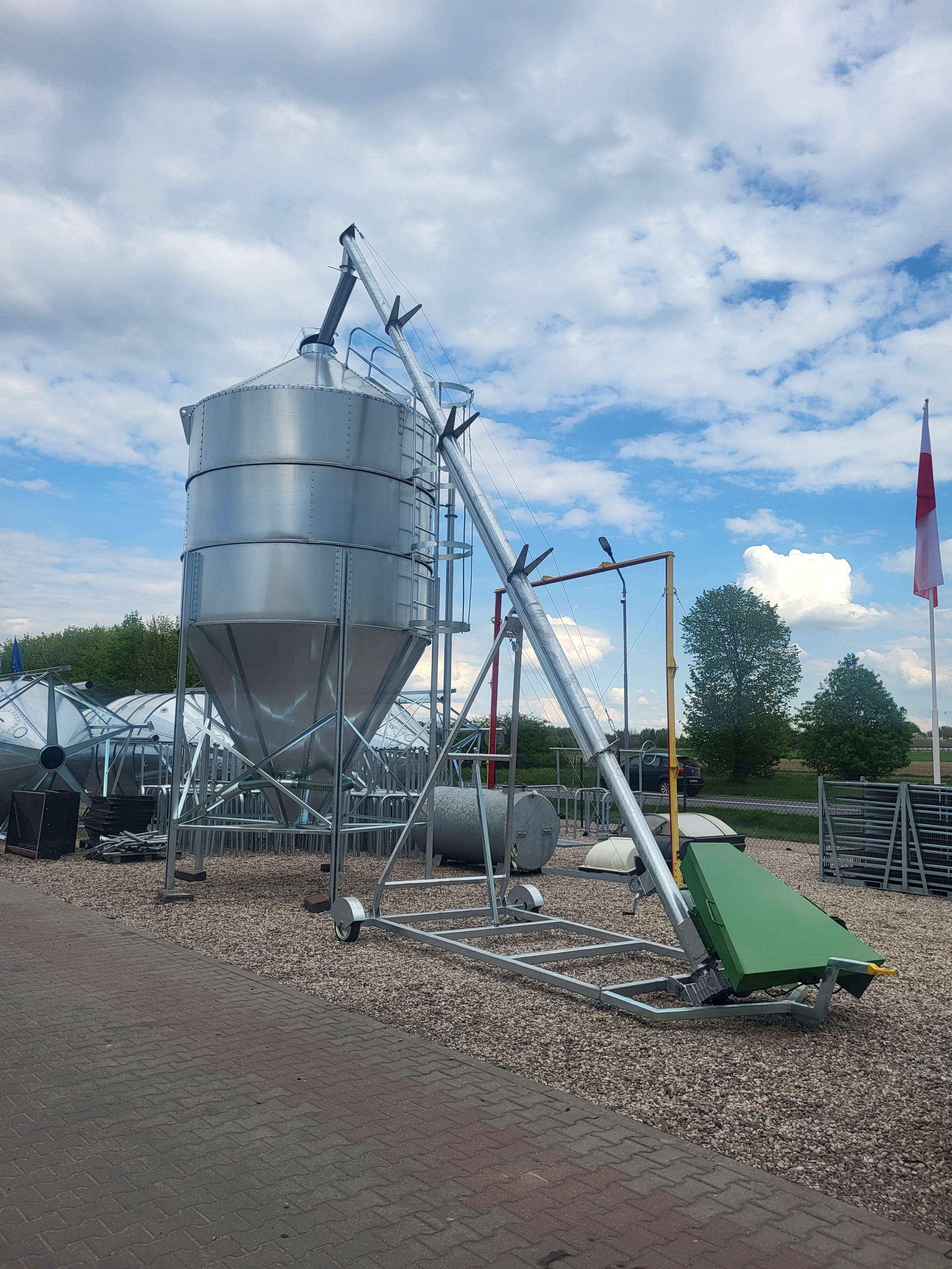 Silos zbiornik silosy na żniwa 2025 30t 38t 25t 20t nie BIN Marco-Polo