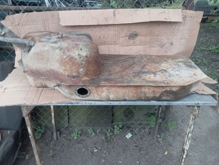 Паливний бак Opel Omega A