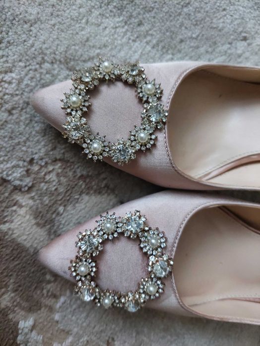 Туфлі бежеві шкіряні