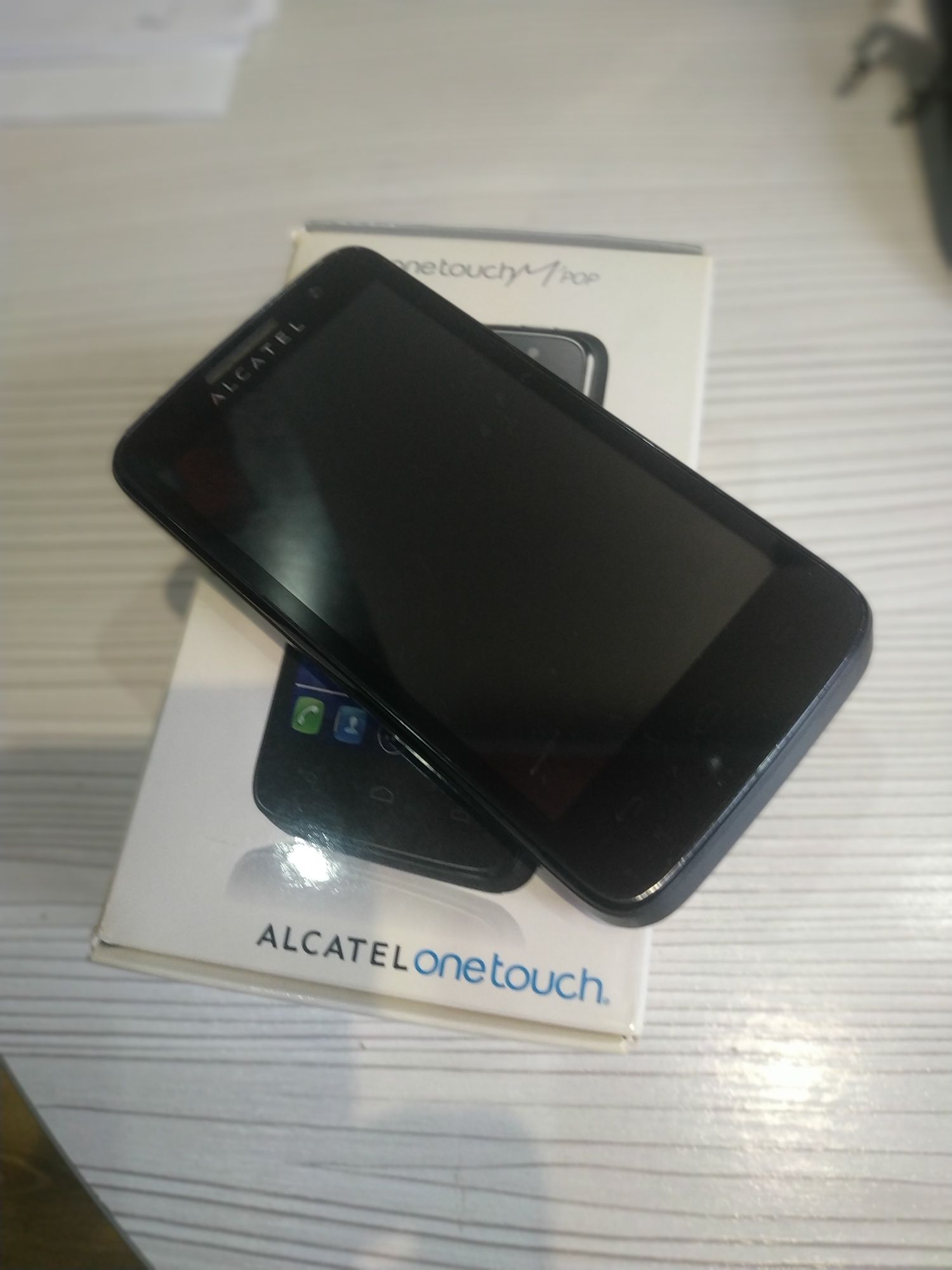 Продам Мобільний телефон Alcatel  5020D Black