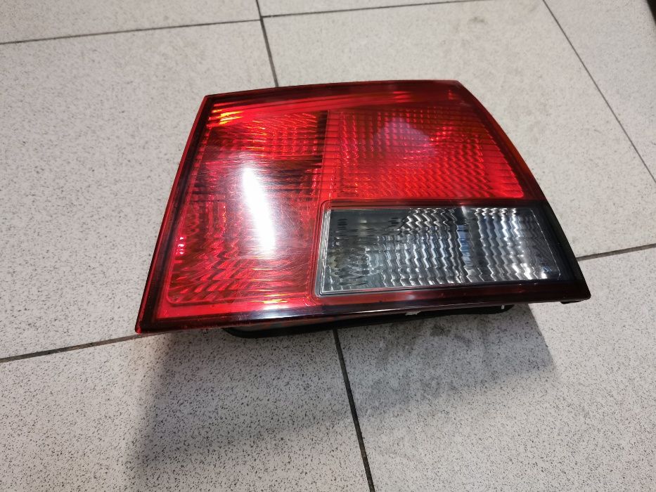 Lampa tylna prawa w klapę OPEL Vectra C kombi EU