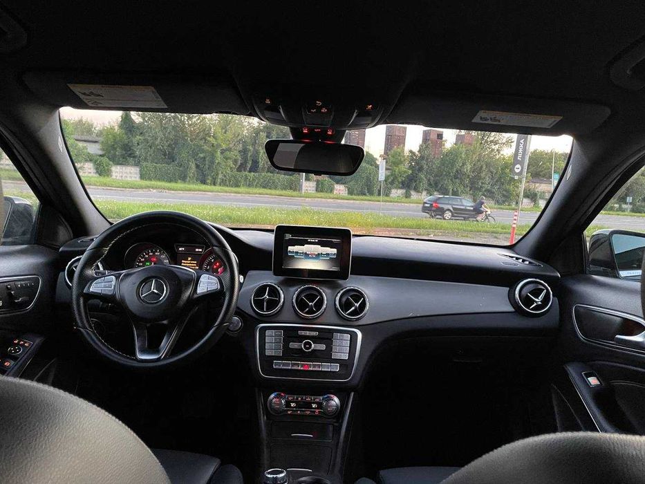 Mercedes-Benz GLA 250 • 2.0 Turbo • 201 к.с. • FWD • 7G-DCT • 2016