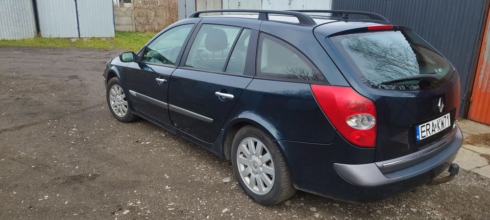 Niedroga wygodna Laguna z gazem i hakiem