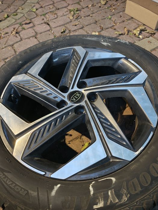 Koła 19 Kia EV6 /Hyundai/ Goodyear 4 seasons /235 55 R19