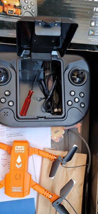 Квадрокоптер дитячий розважальний дрон Revell Control Pocket Drone