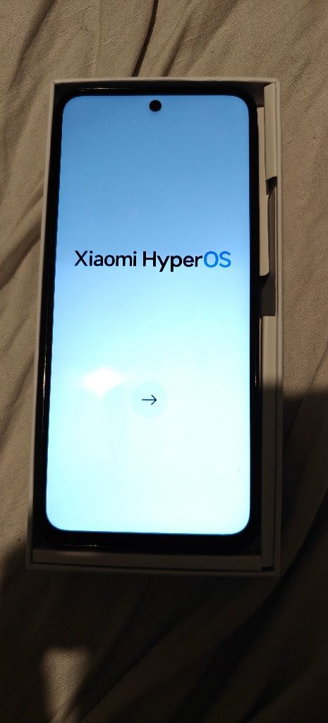 смартфон Xiaomi 13