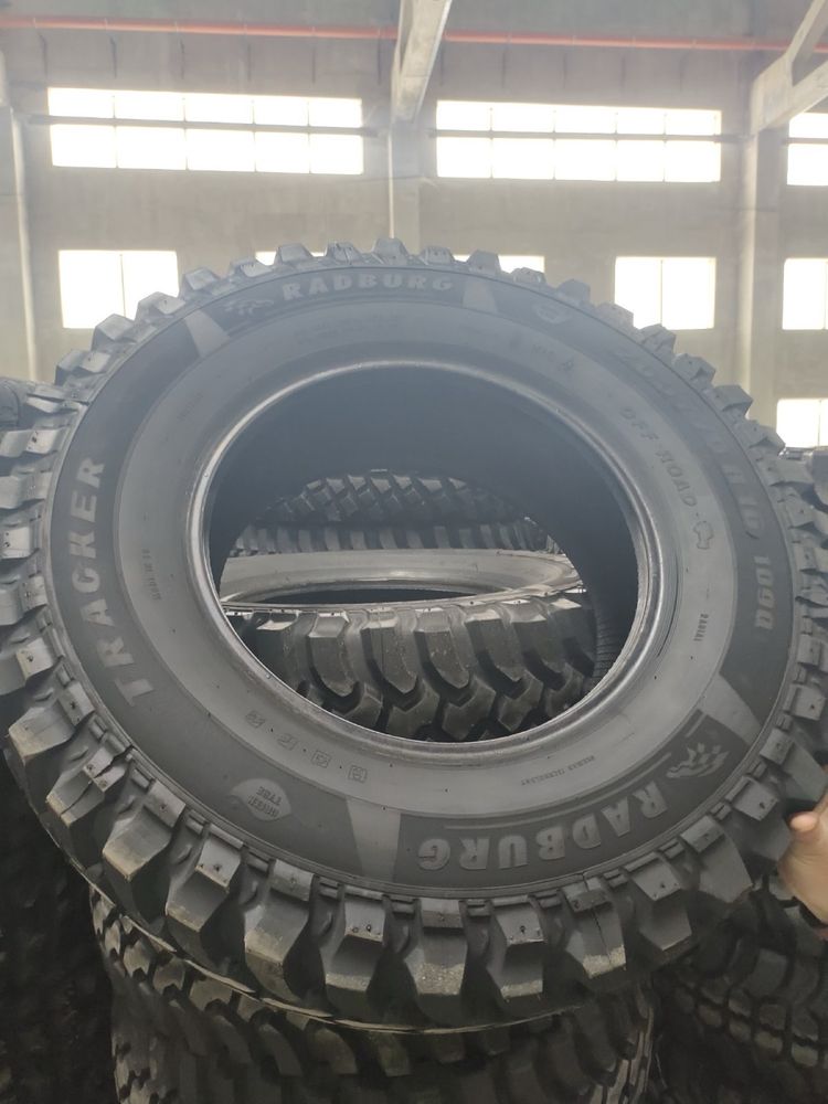 Грязева болотна резини колеса 265/70 R16 l200 navara mazda pajero