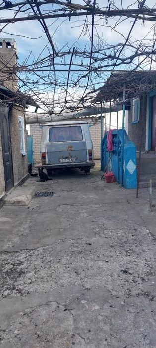продам будинок.       .