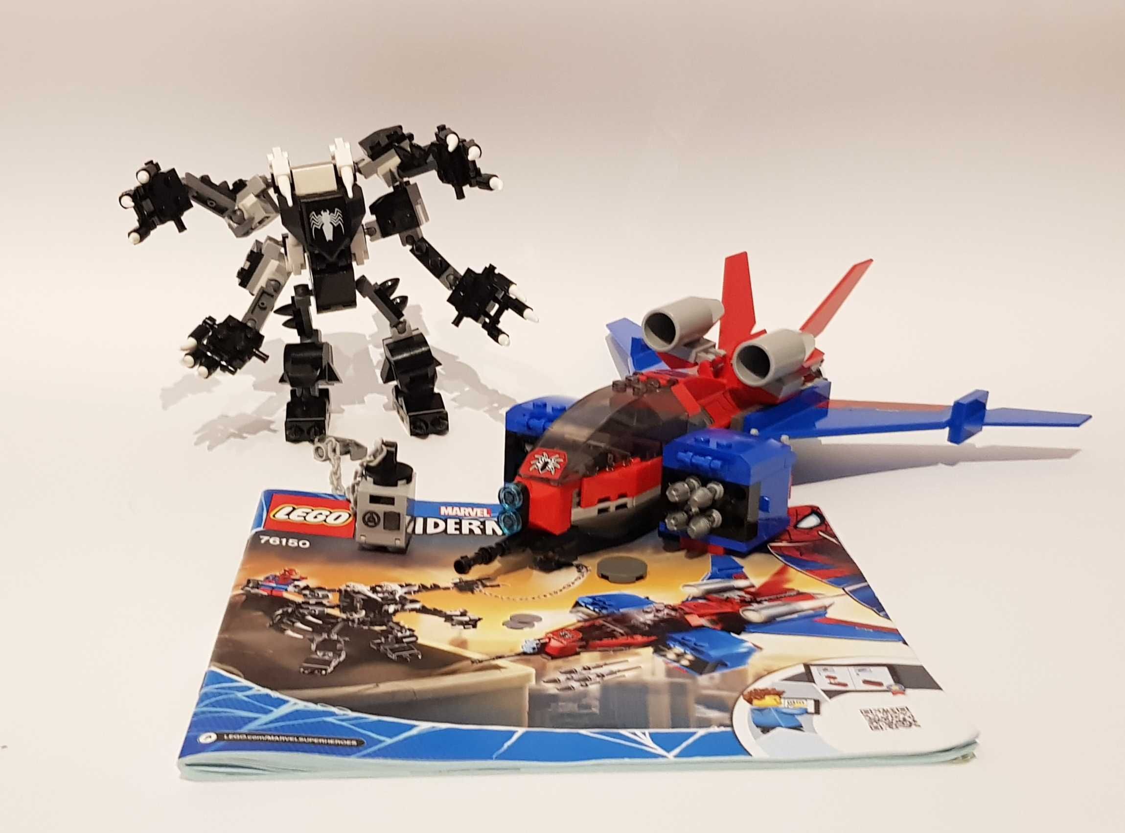 Lego Super Heroes Spiderjet vs. Venom Mech 76150