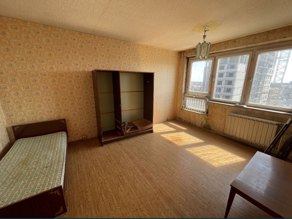 Продам 2-кімнатну квартиру біля Любави
