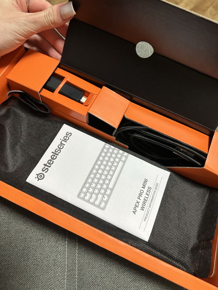 Клавіатура SteelSeries Apex Pro Mini Wireless