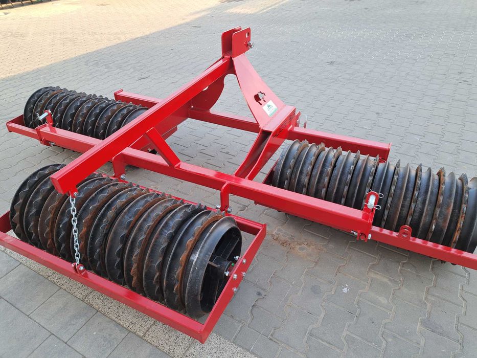 Wał posiewny HUGE 3,2 m Amj Agro