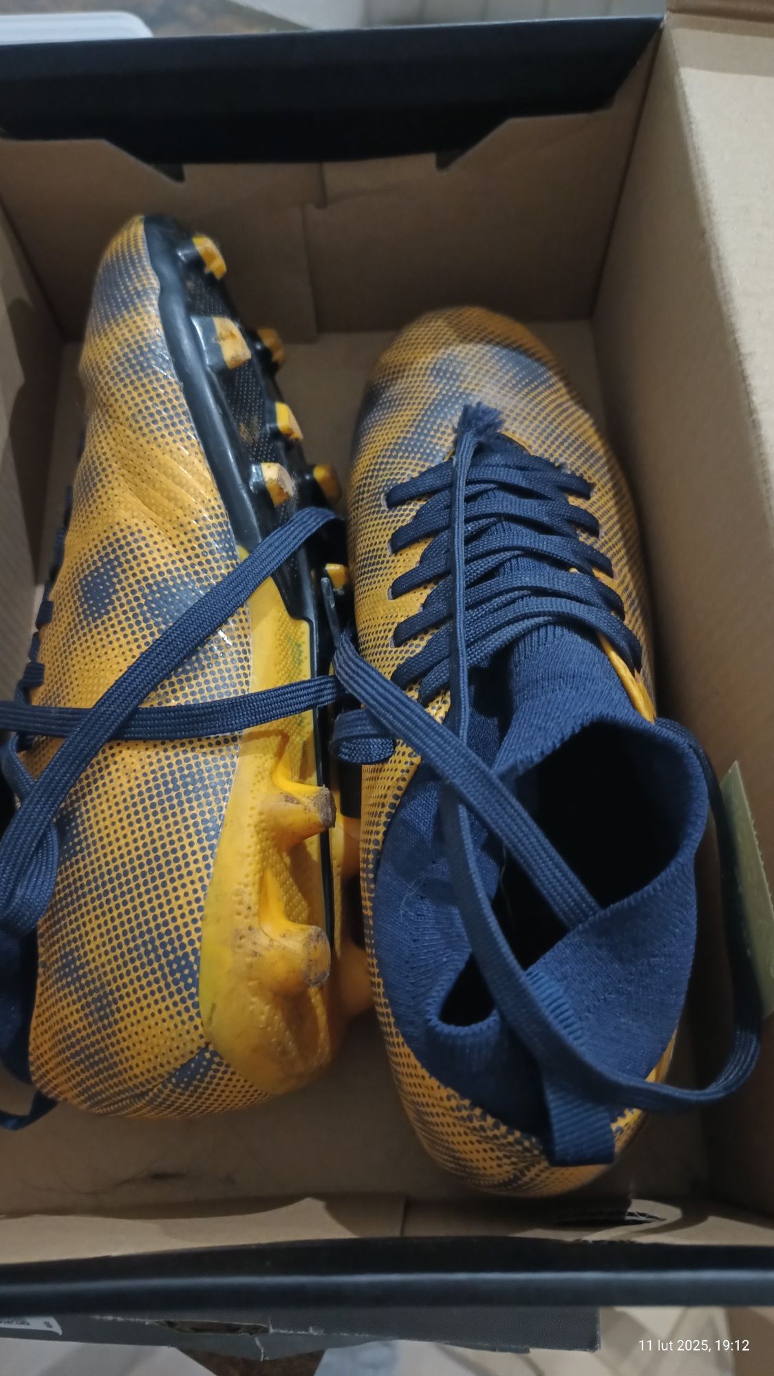 Korki chłopięce adidas  Martes sport 37 ,