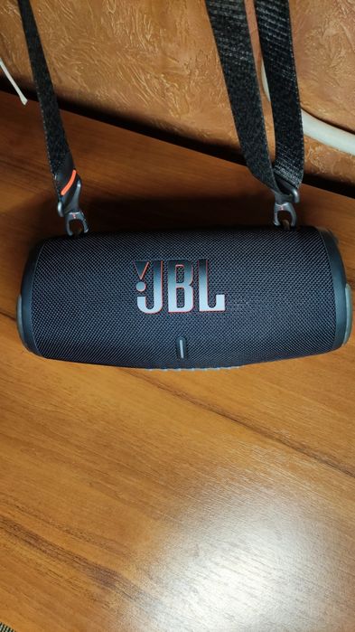 Портативна колонка JBL Xtreme 3