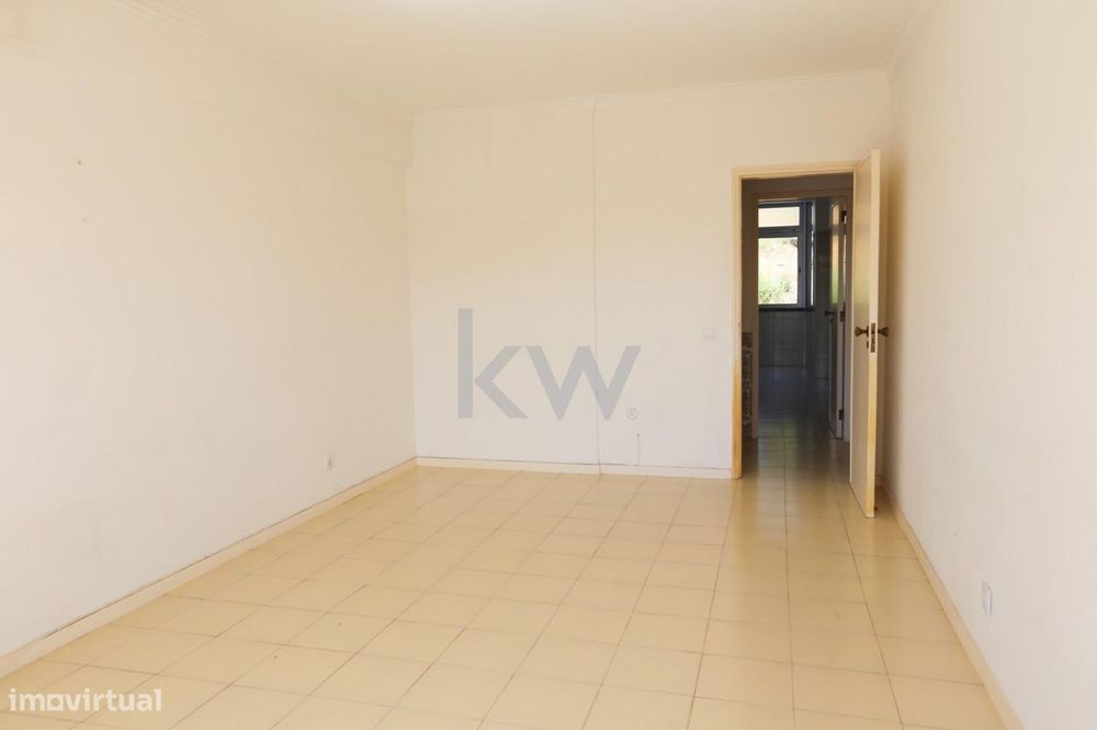 Apartamento T2 na Amoreira