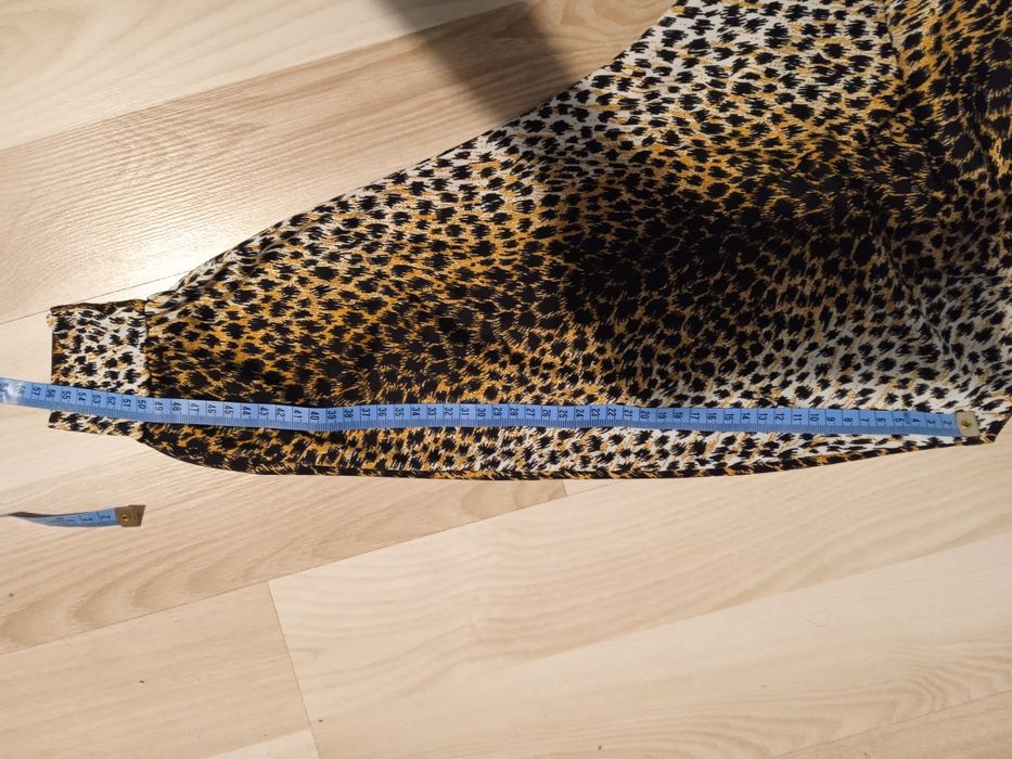 Bluzka w panterkę na rozmiar M - L . Oversize