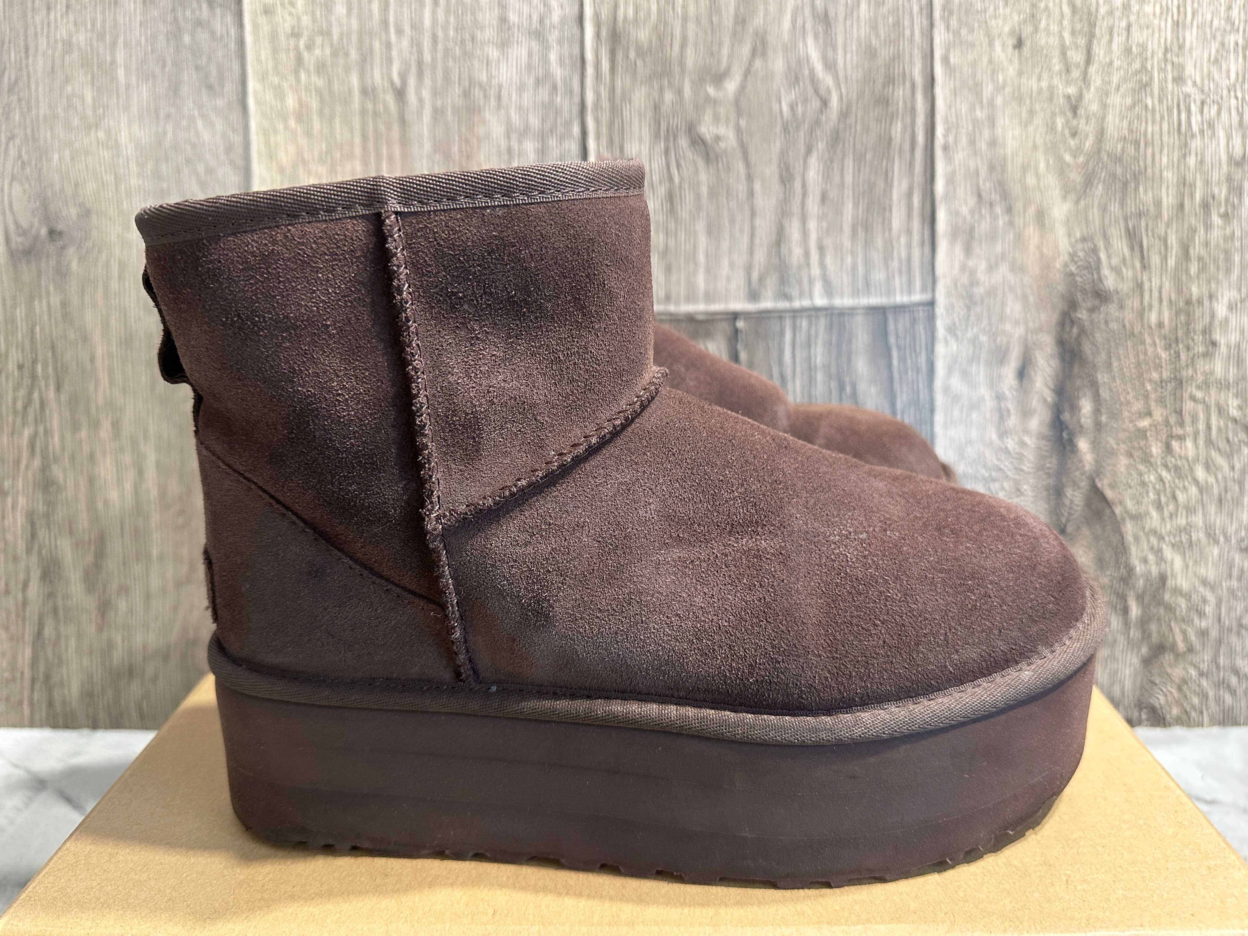 Buty damsie botki śniegowce UGG w classic mini platform 39