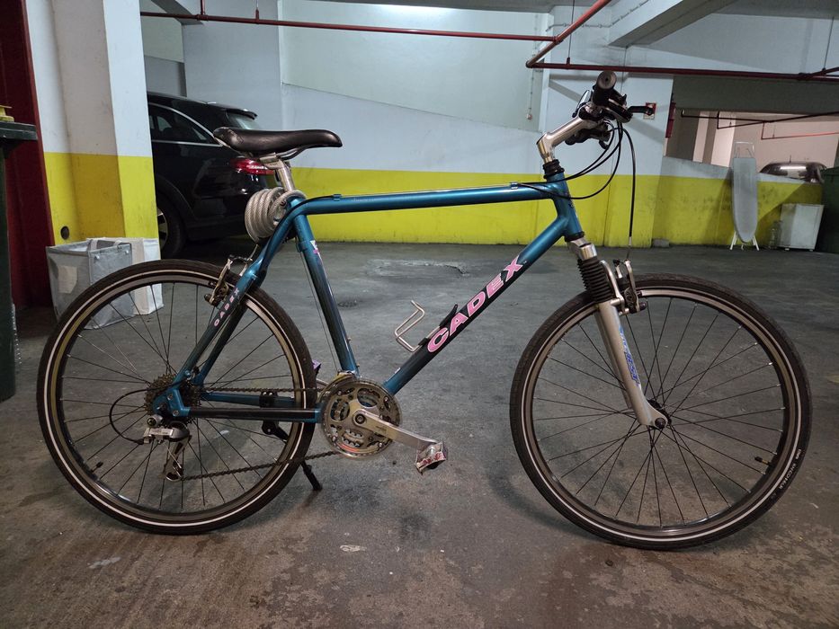 Carbon bicycle Giant Cadex