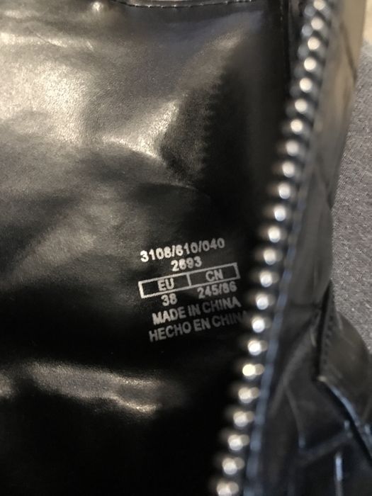 Жіночі осінні ботінки Zara