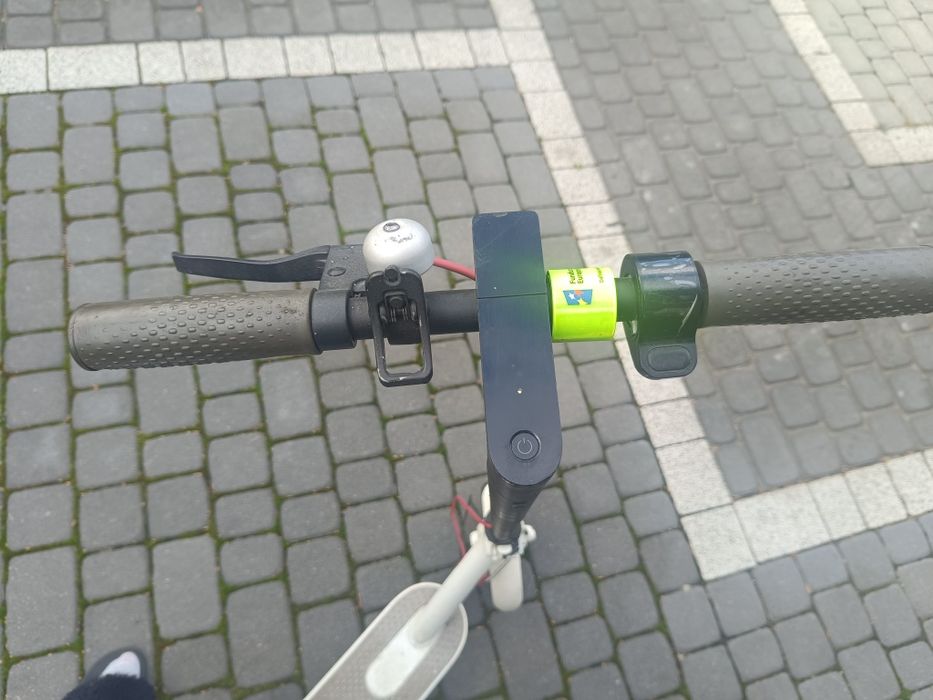 Sprzedam hulajnogę elektryczną Xiaomi M365 – uszkodzoną