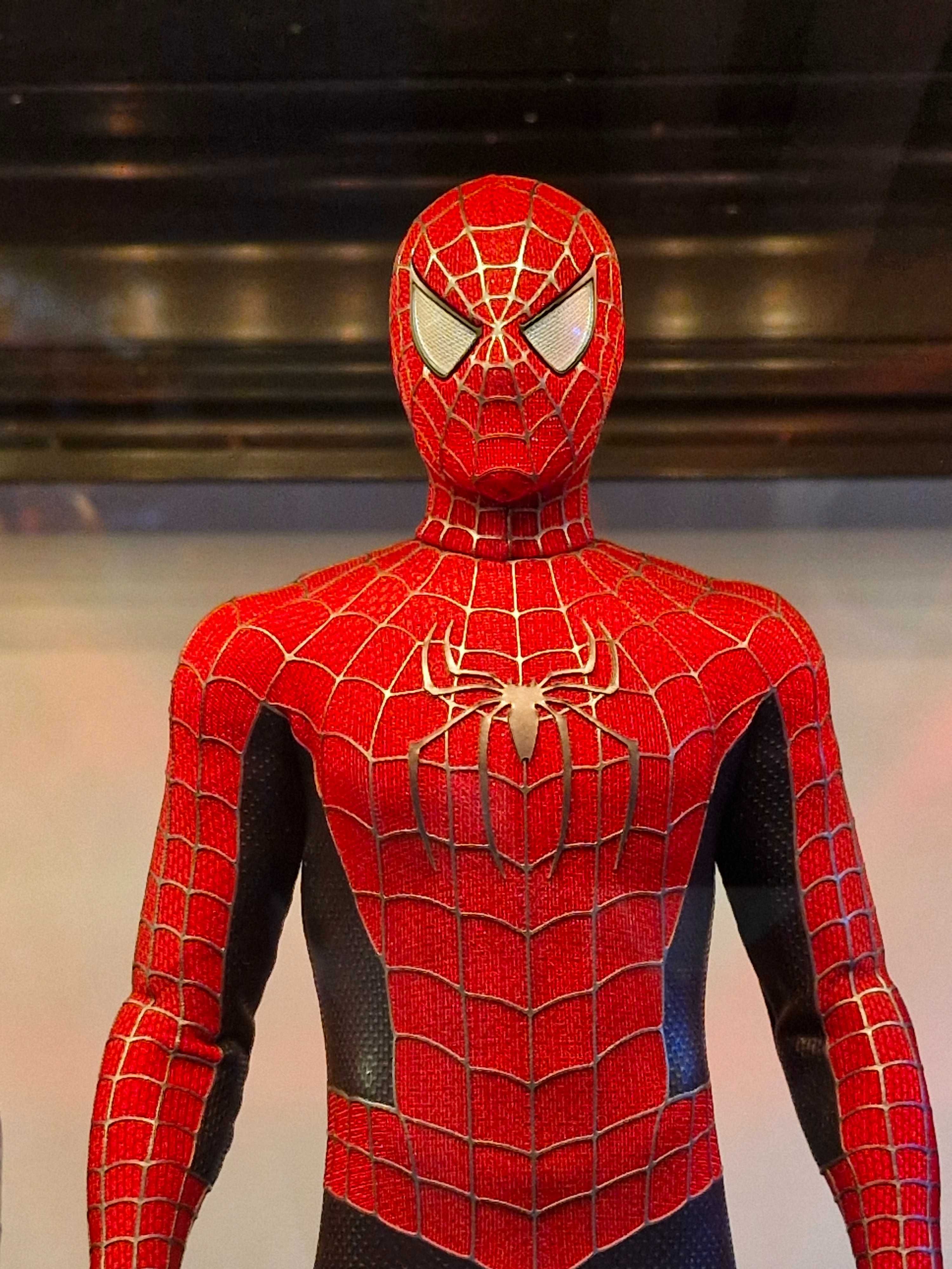 Spider-Man 2.0 No Way Home Hot Toys
