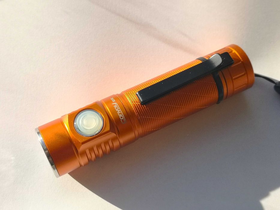 Latarka Convoy S21E XHP50.3 HI 4000K orange/pomarańczowa USB
