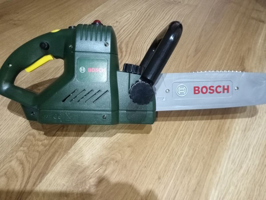 Zabawka piła Bosch na baterie