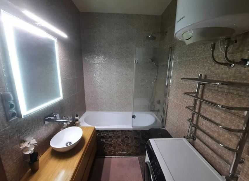 Продается 3-х комн. кв. на Проспекте с капремонтом, р-н Металлургов