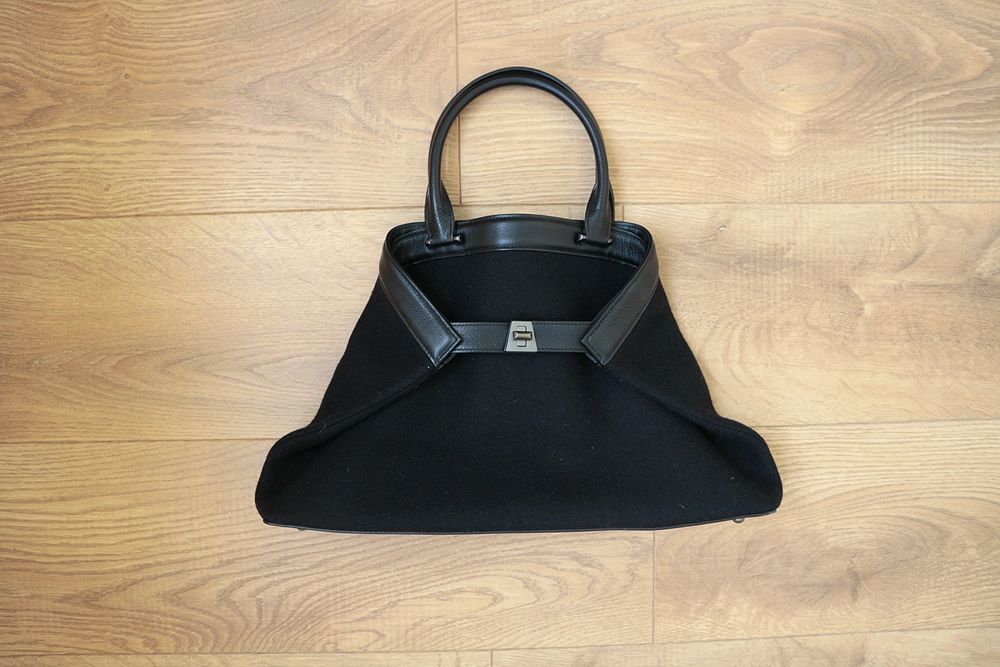 Жіноча сумка Akris